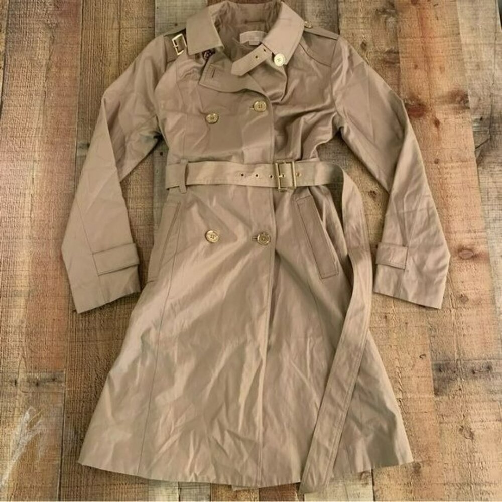 Michael Kors Tan button up trench coat with tie and gold buttons women’s small